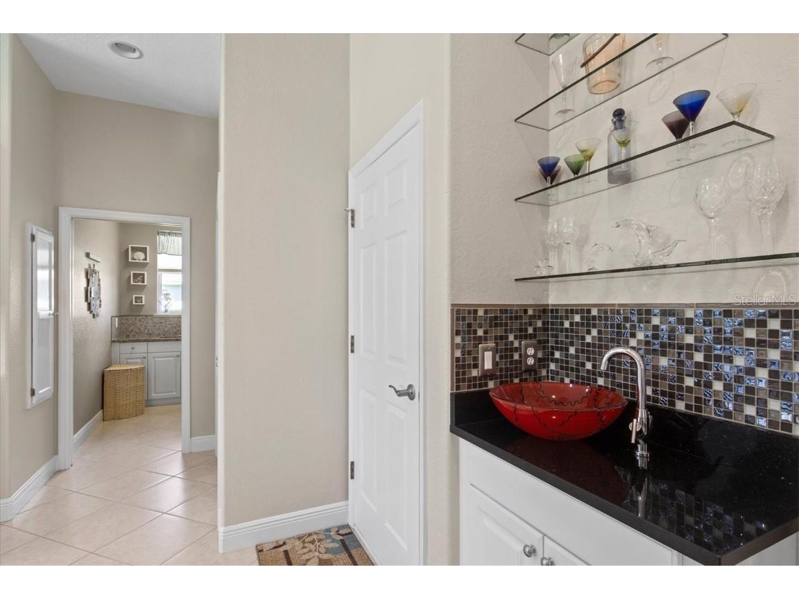 210 Lake Victoria Court Englewood FL 34223 N6140904 image14