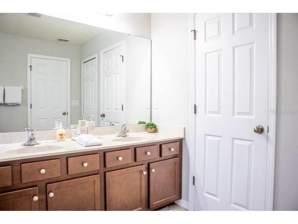 210 Las Fuentes Drive Kissimmee FL 34746 S5144642 image61