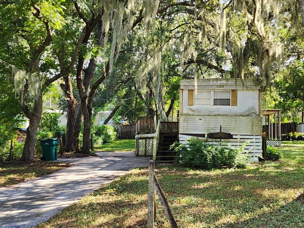 210 Morningside Avenue Lady Lake FL 32159 A4584356 image1