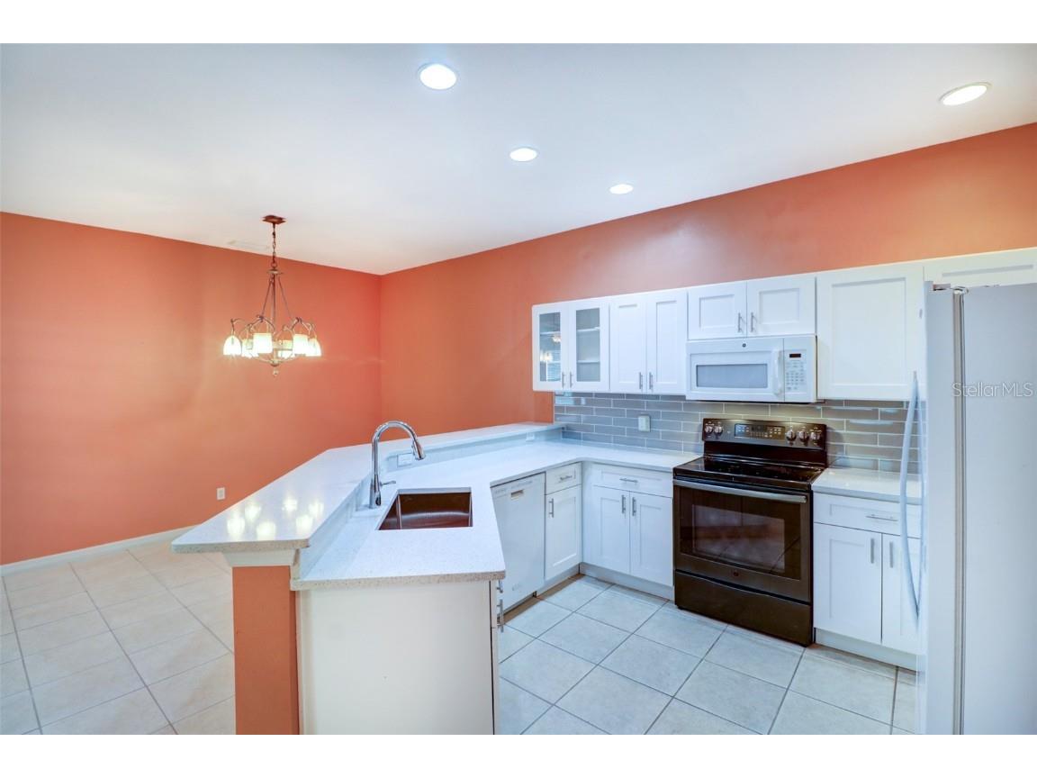 210 Mystic Falls Drive Apollo Beach FL 33572 TB8448240 image19