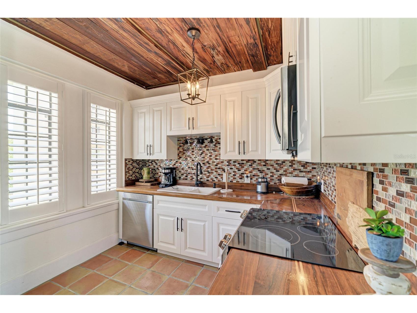 210 N 17th Street W #14 Bradenton FL 34205 A4691050 image19