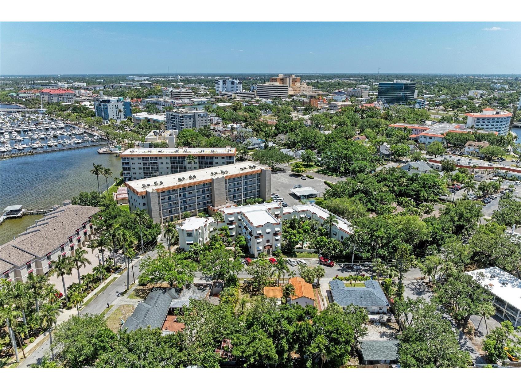 210 N 17th Street W #14 Bradenton FL 34205 A4691050 image35