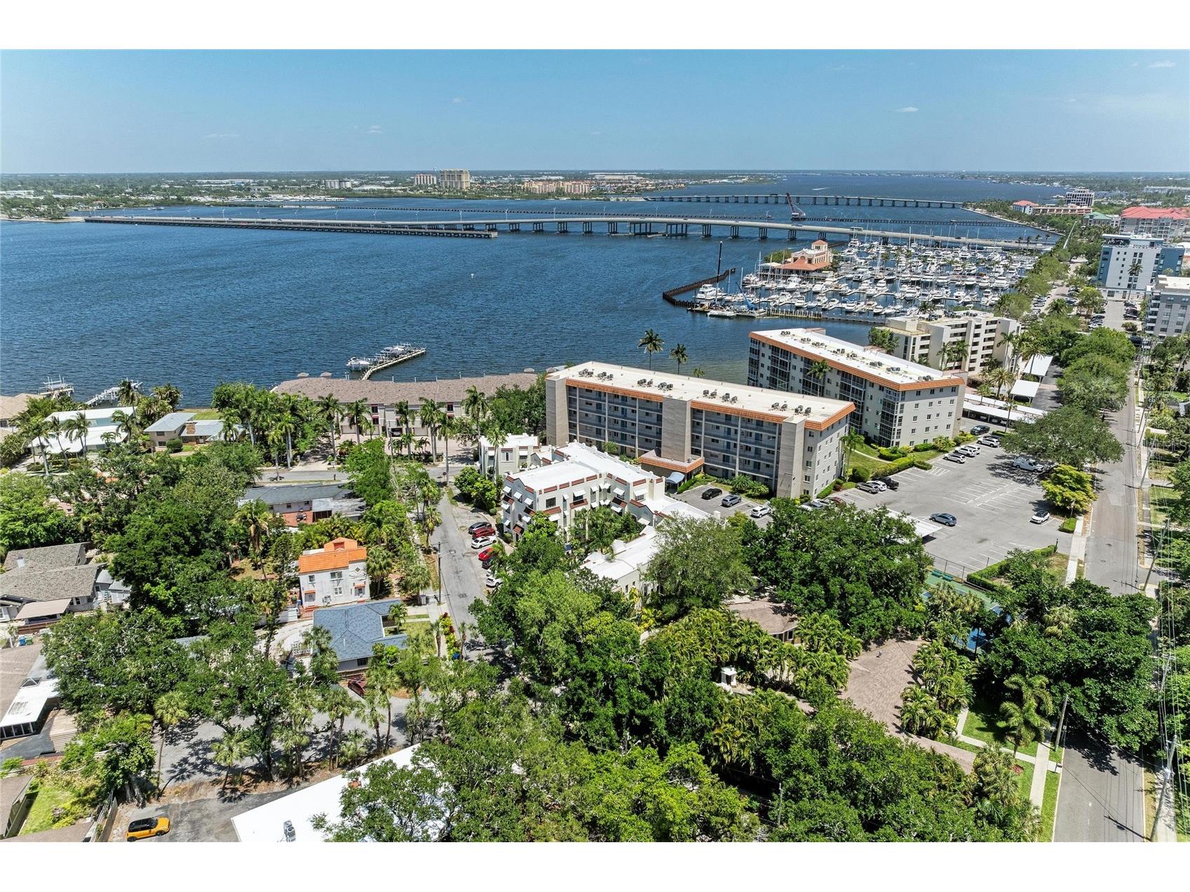 210 N 17th Street W #14 Bradenton FL 34205 A4691050 image40