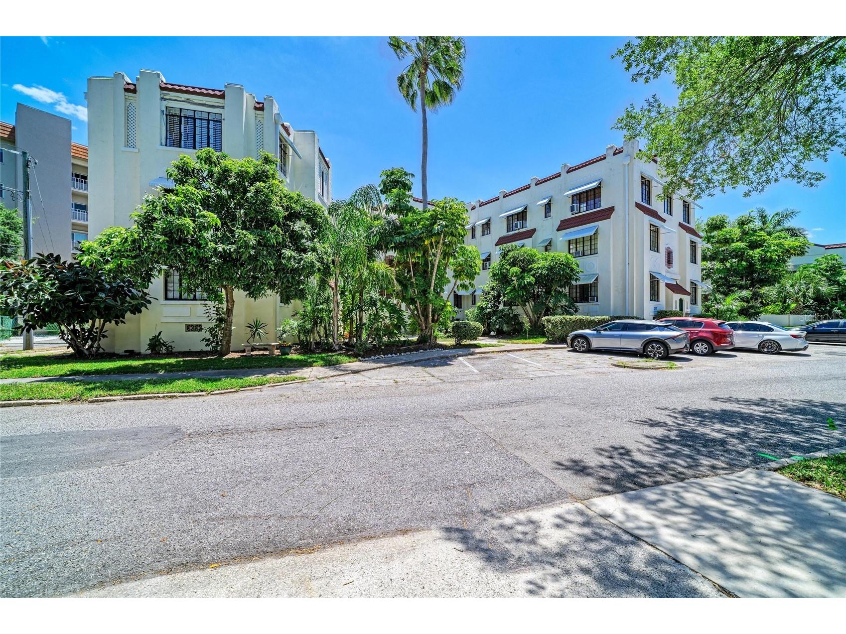 210 N 17th Street W #14 Bradenton FL 34205 A4691050 image8