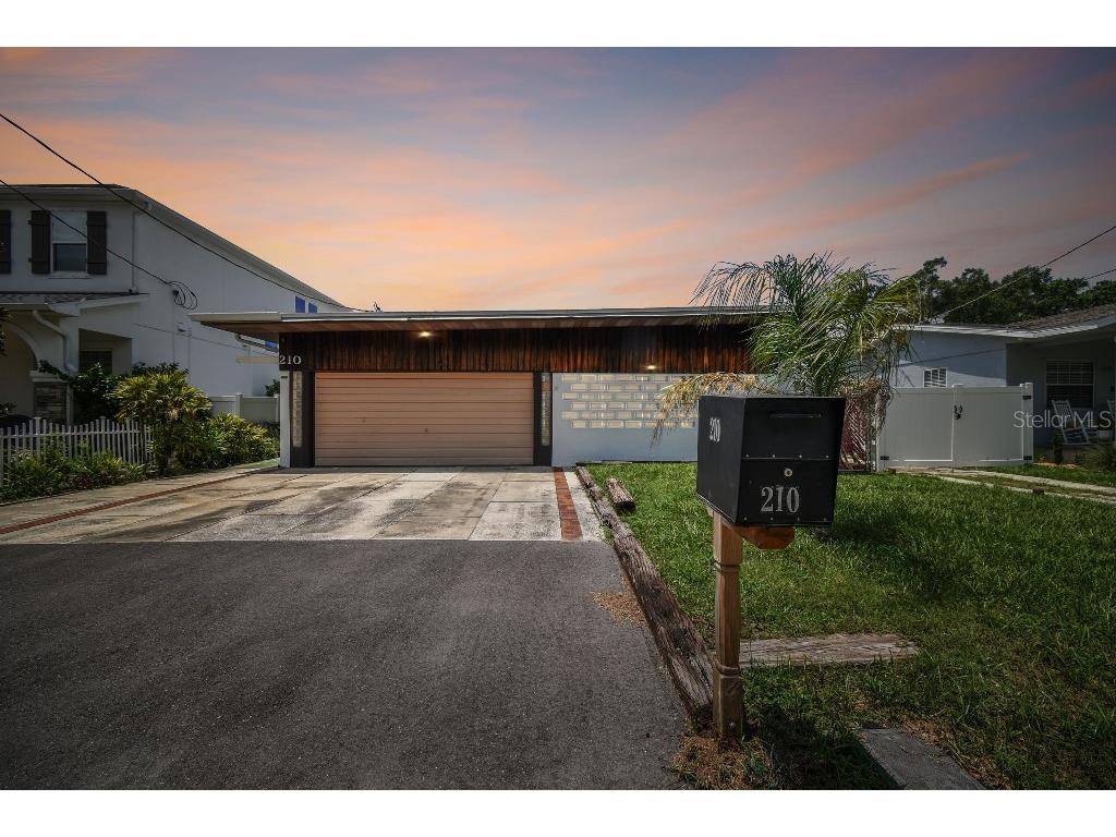 210 N Bradford Avenue Tampa FL 33609 T3549755 image1