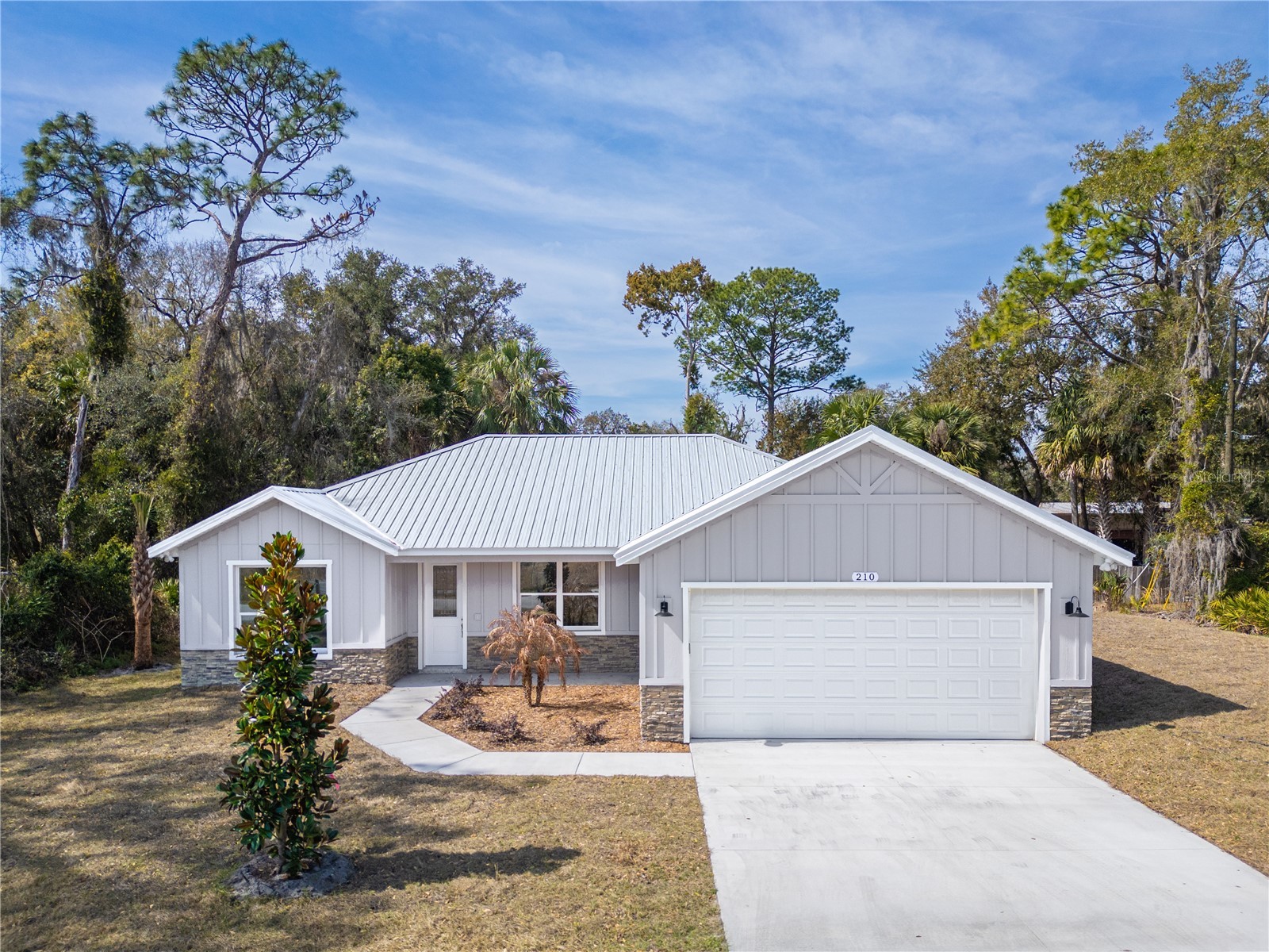 210 Paradise Drive Deland FL 32720 O6401558 image1