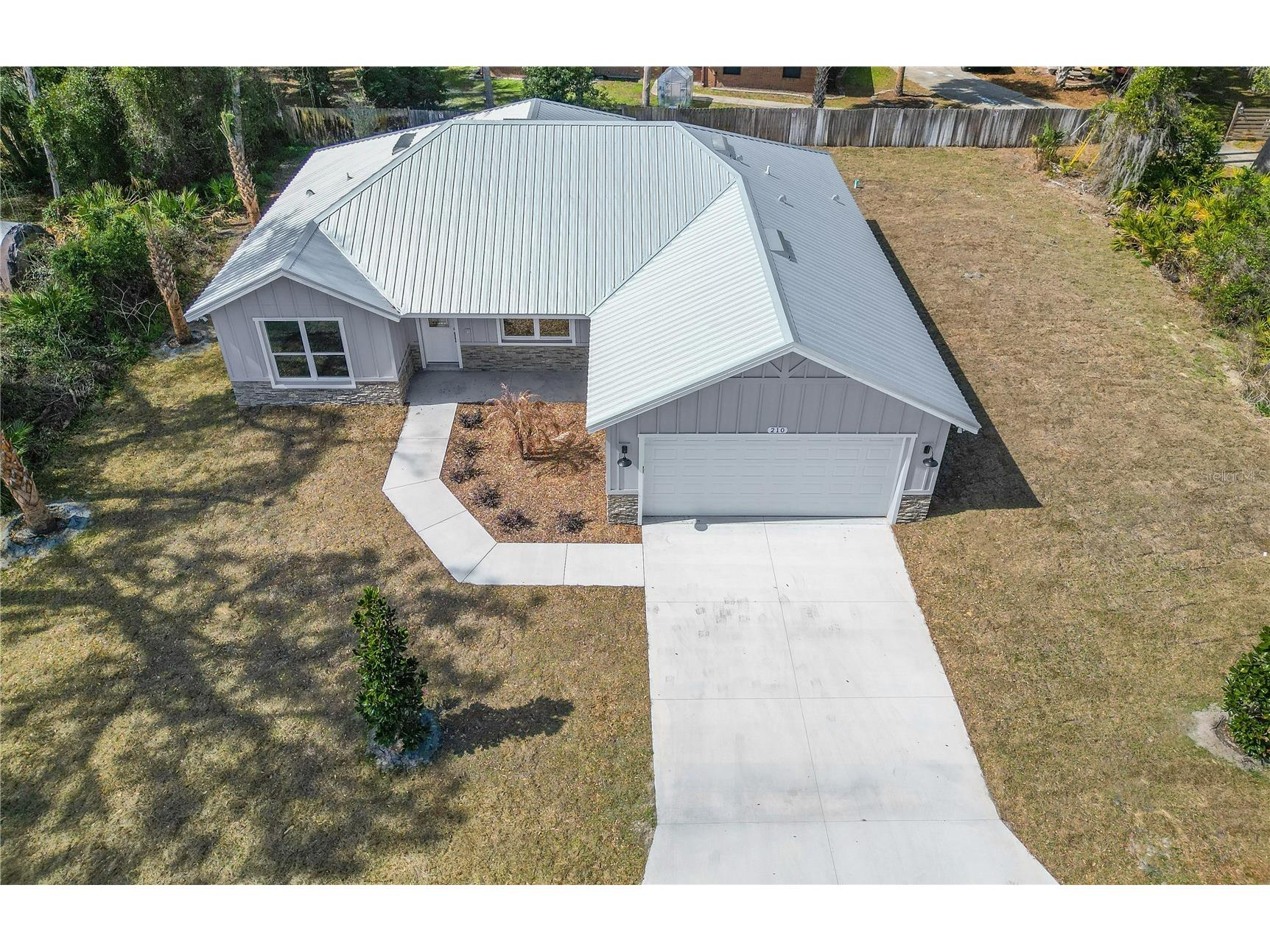 210 Paradise Drive Deland FL 32720 O6401558 image2