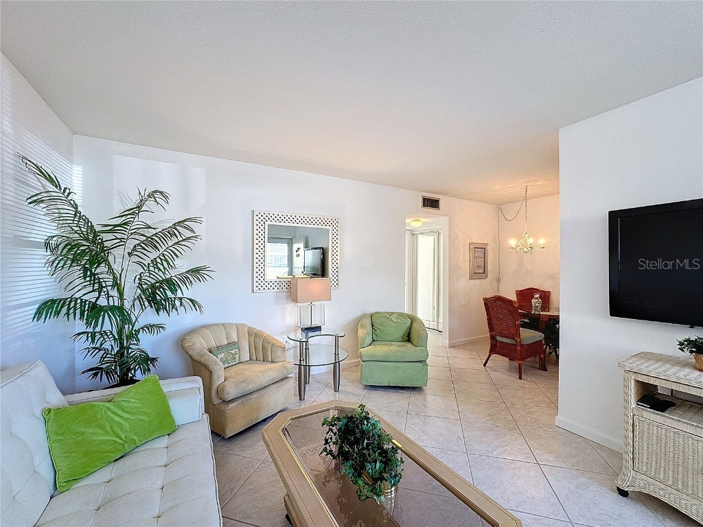 210 Park Boulevard N #129 Venice FL 34285 N6135400 image5