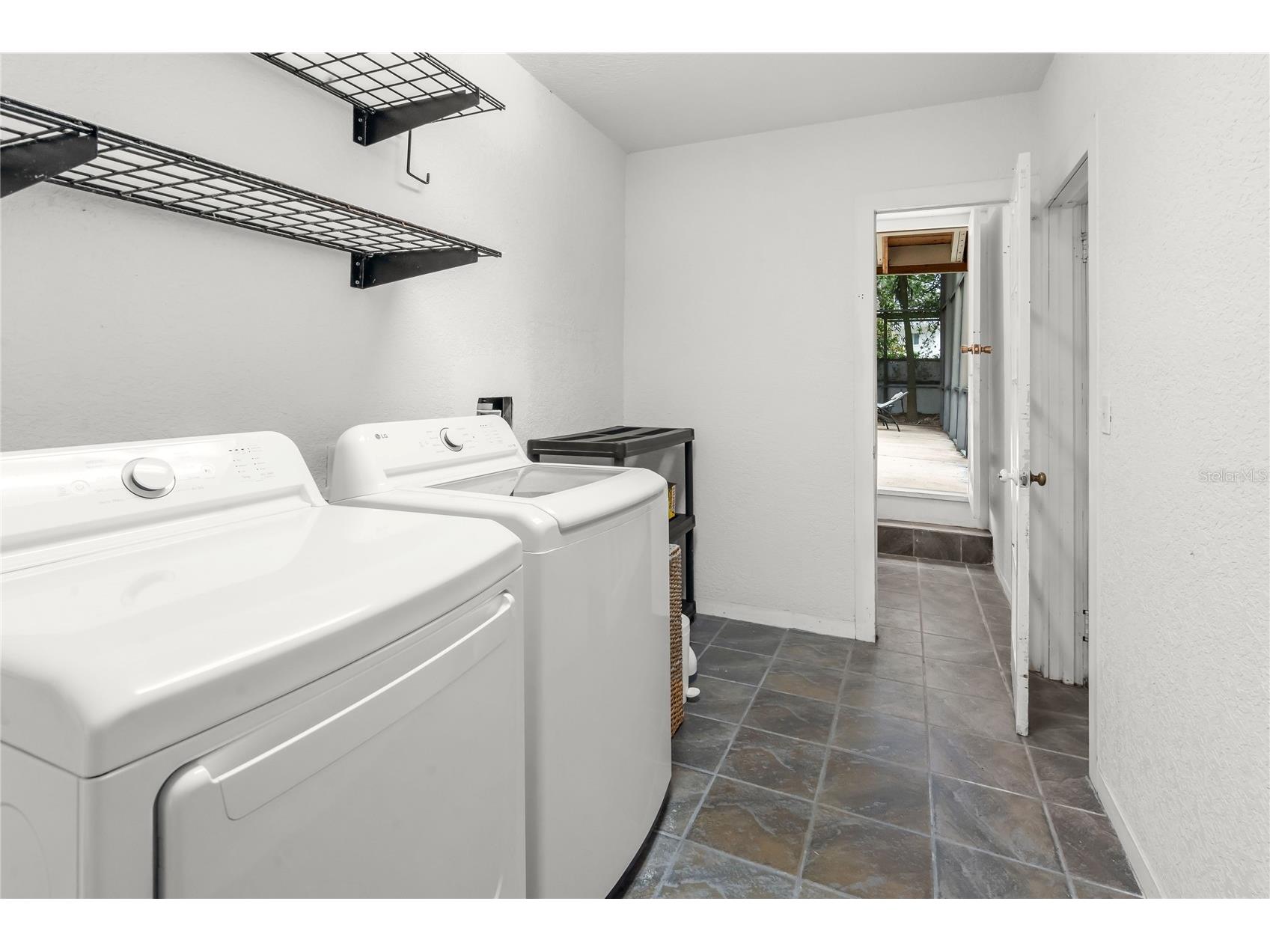 210 Phillips Place Orlando FL 32806 O6376560 image43