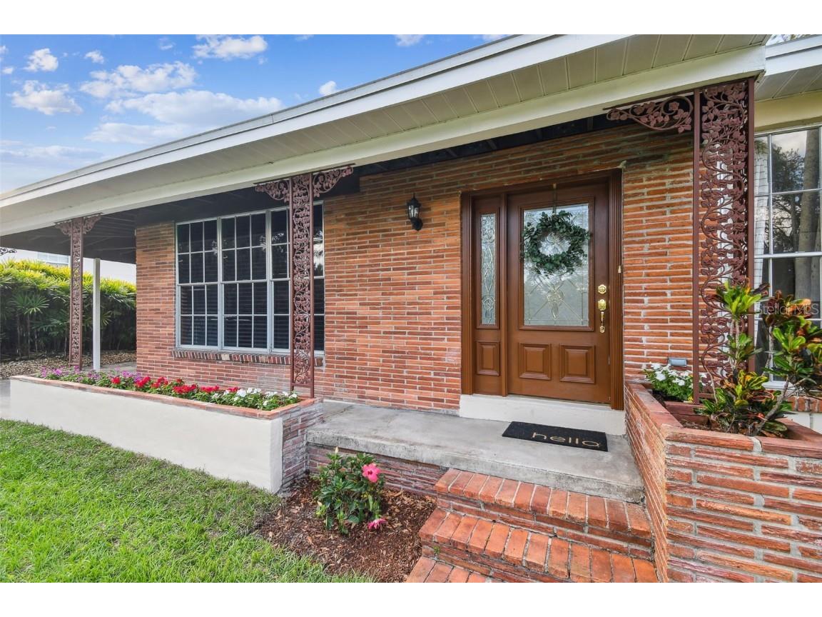 210 Redwood Avenue Temple Terrace FL 33617 T3445795 image1