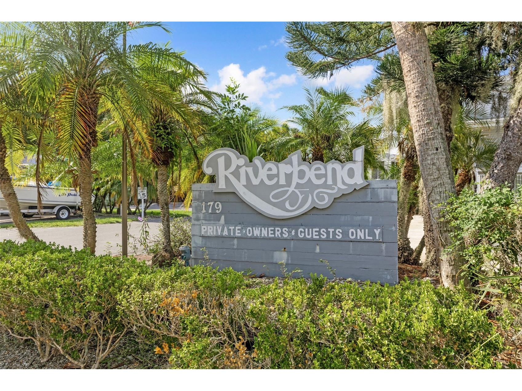 210 River Bend Place #B Welaka FL 32193 - ST JOHNS RIVER GC537827 image39