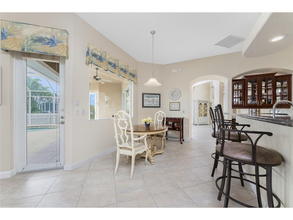 210 Rotonda Boulevard E Rotonda West FL 33947 D6145130 image24