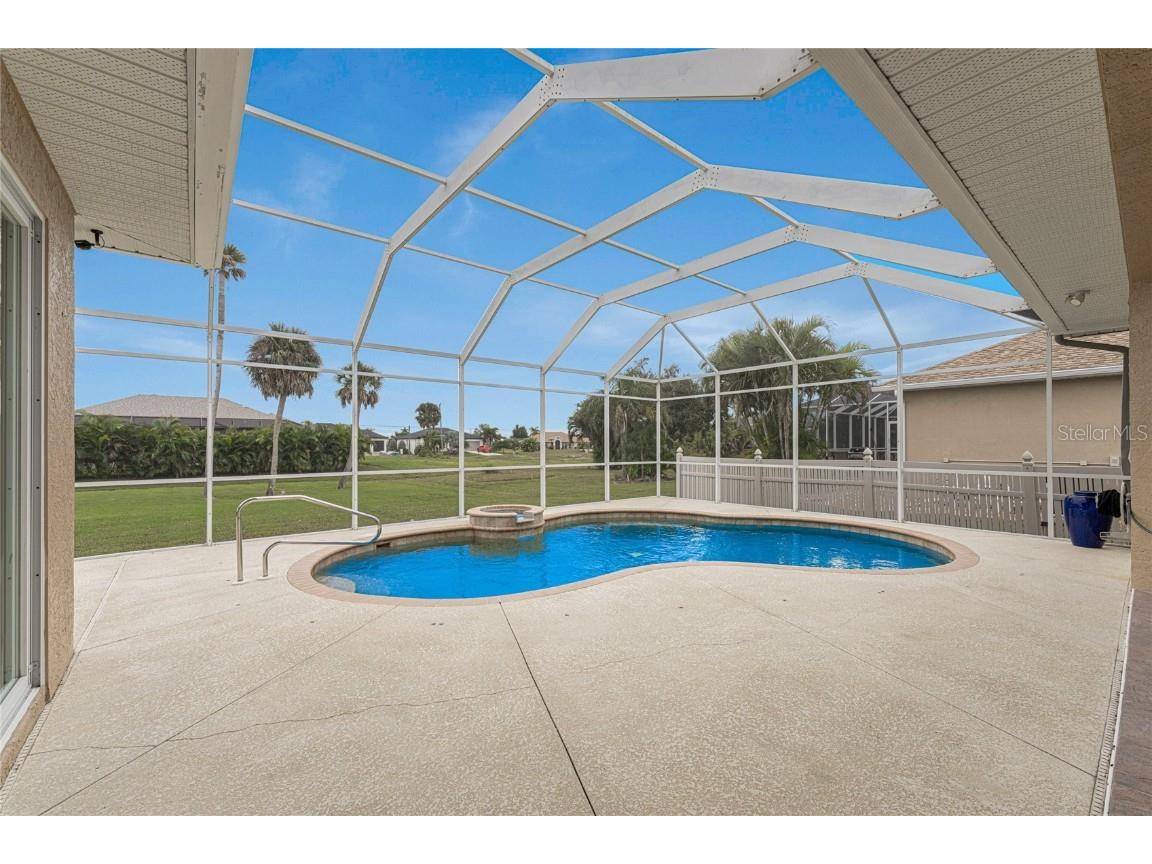 210 Rotonda Boulevard E Rotonda West FL 33947 D6145130 image53