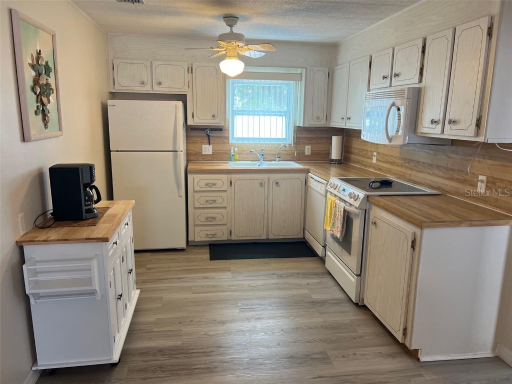 210 Royal Palm Circle Largo FL 33778 TB8378158 image7