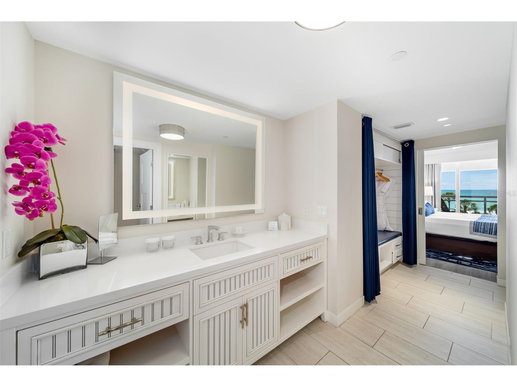 210 Sands Point Road #2402 Longboat Key FL 34228 - GULF OF MEXICO A4696591 image24