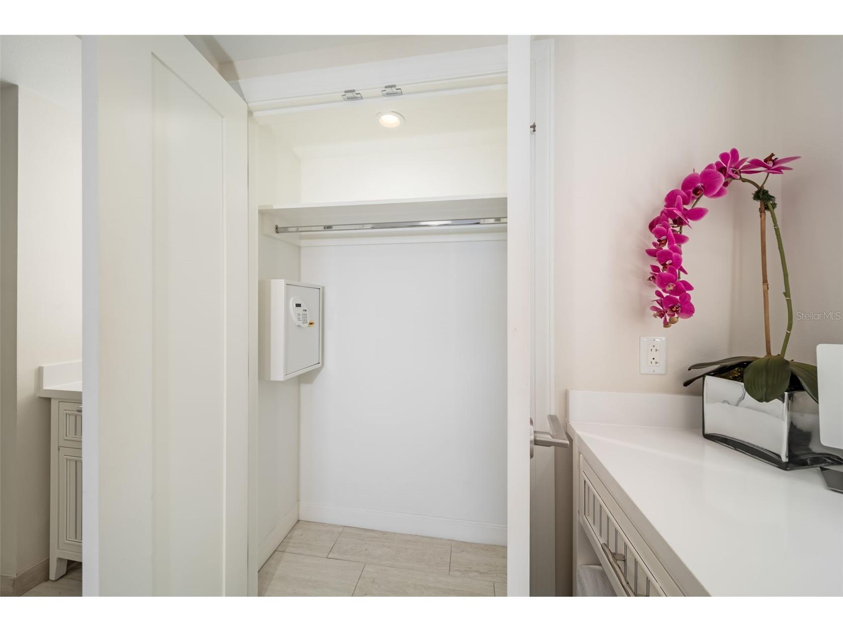 210 Sands Point Road #2402 Longboat Key FL 34228 - GULF OF MEXICO A4696591 image25