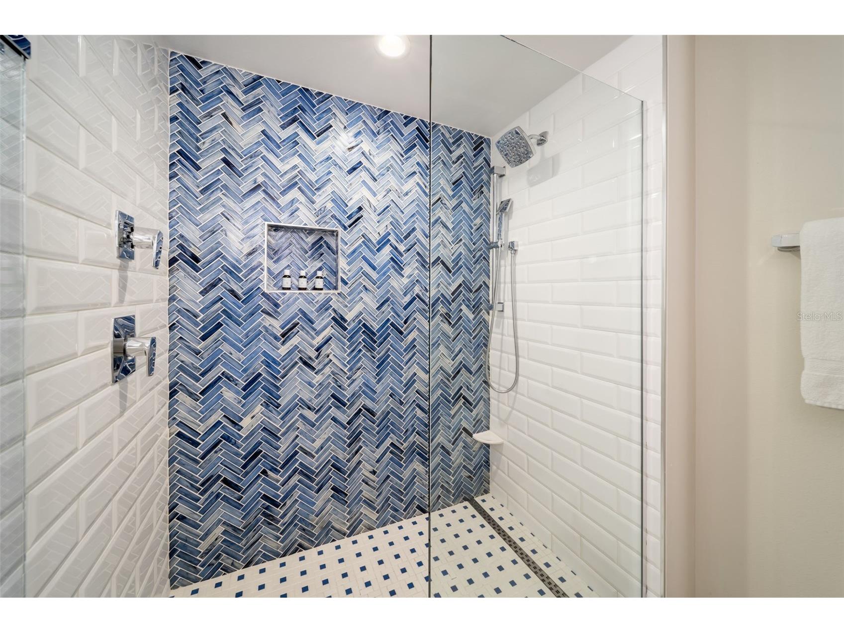 210 Sands Point Road #2402 Longboat Key FL 34228 - GULF OF MEXICO A4696591 image27