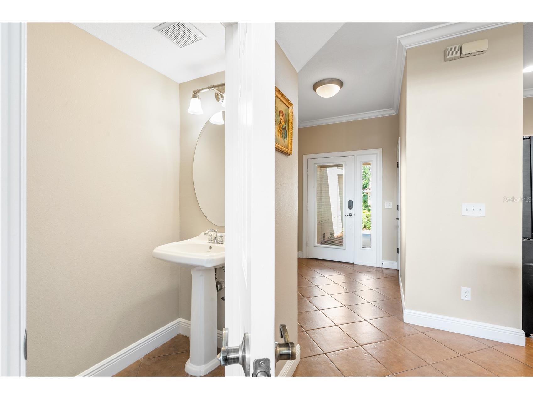 210 Valencia Circle Saint Petersburg FL 33716 TB8508296 image7