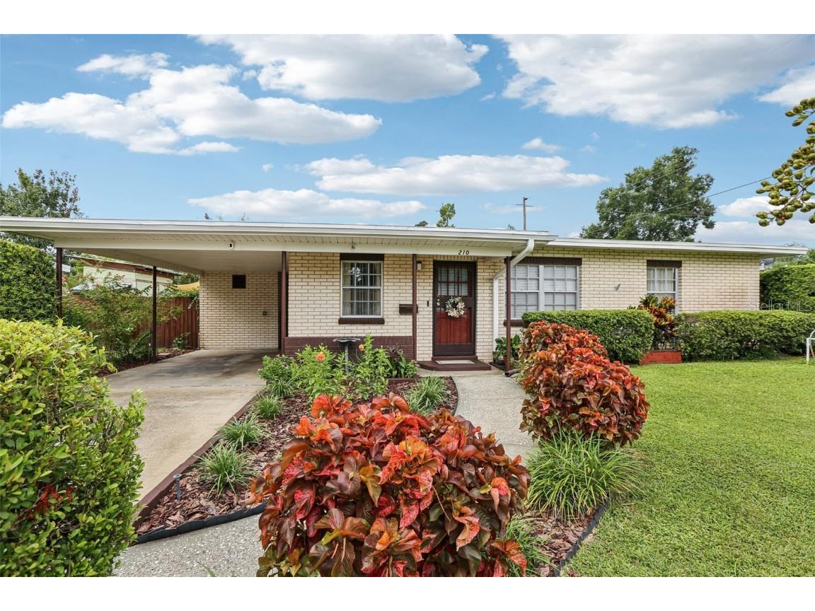 210 W 101st Avenue Tampa FL 33612 TB8426334 image1