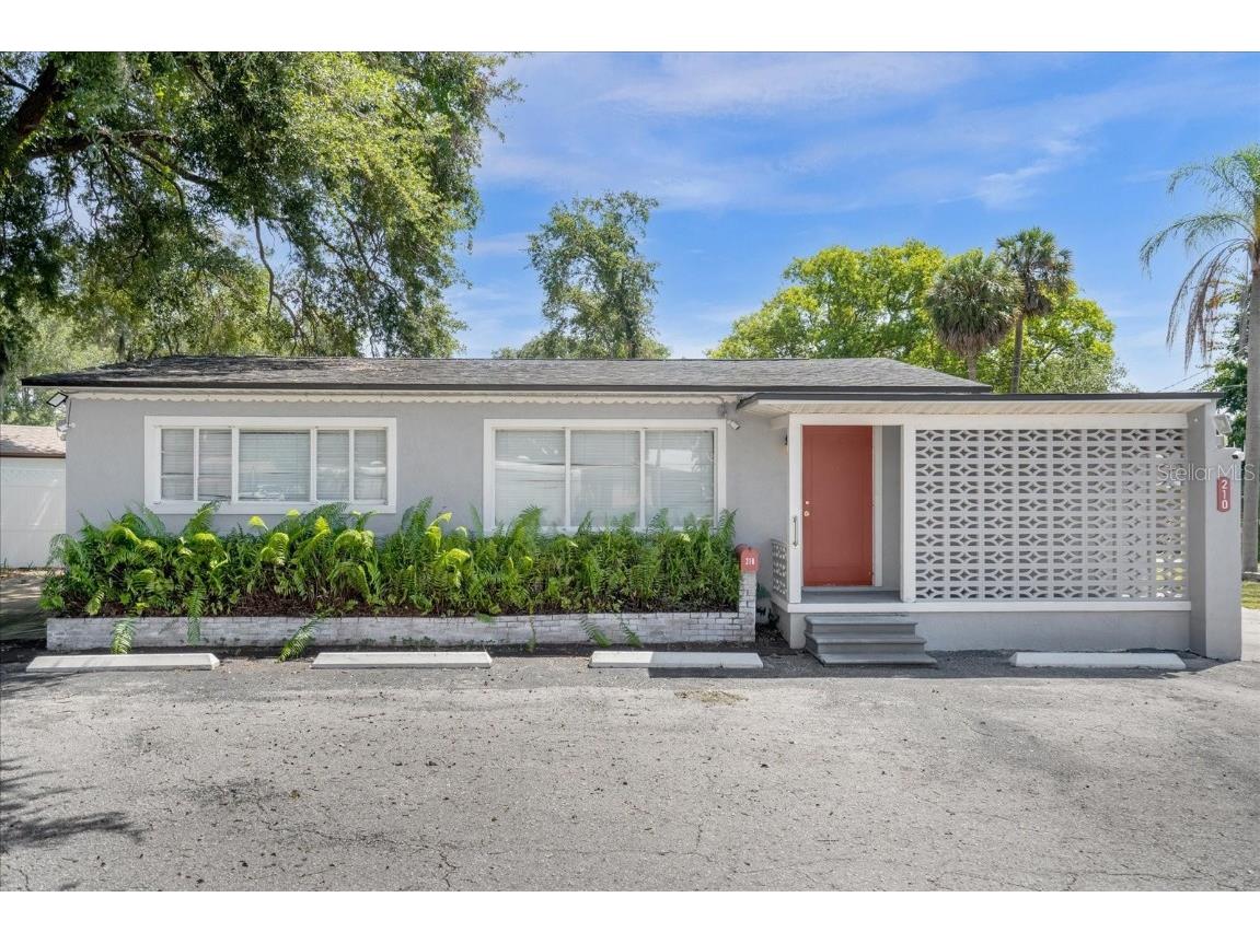 210 W 25th Street Sanford FL 32771 O6223049 image1