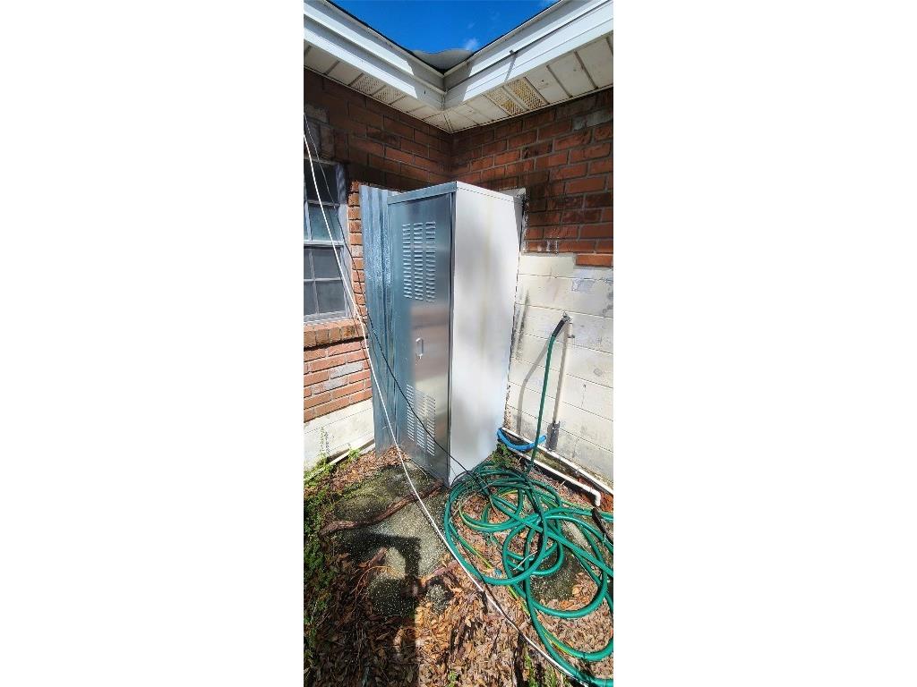 210 W Linebaugh Avenue Tampa FL 33612 TB8454545 image27