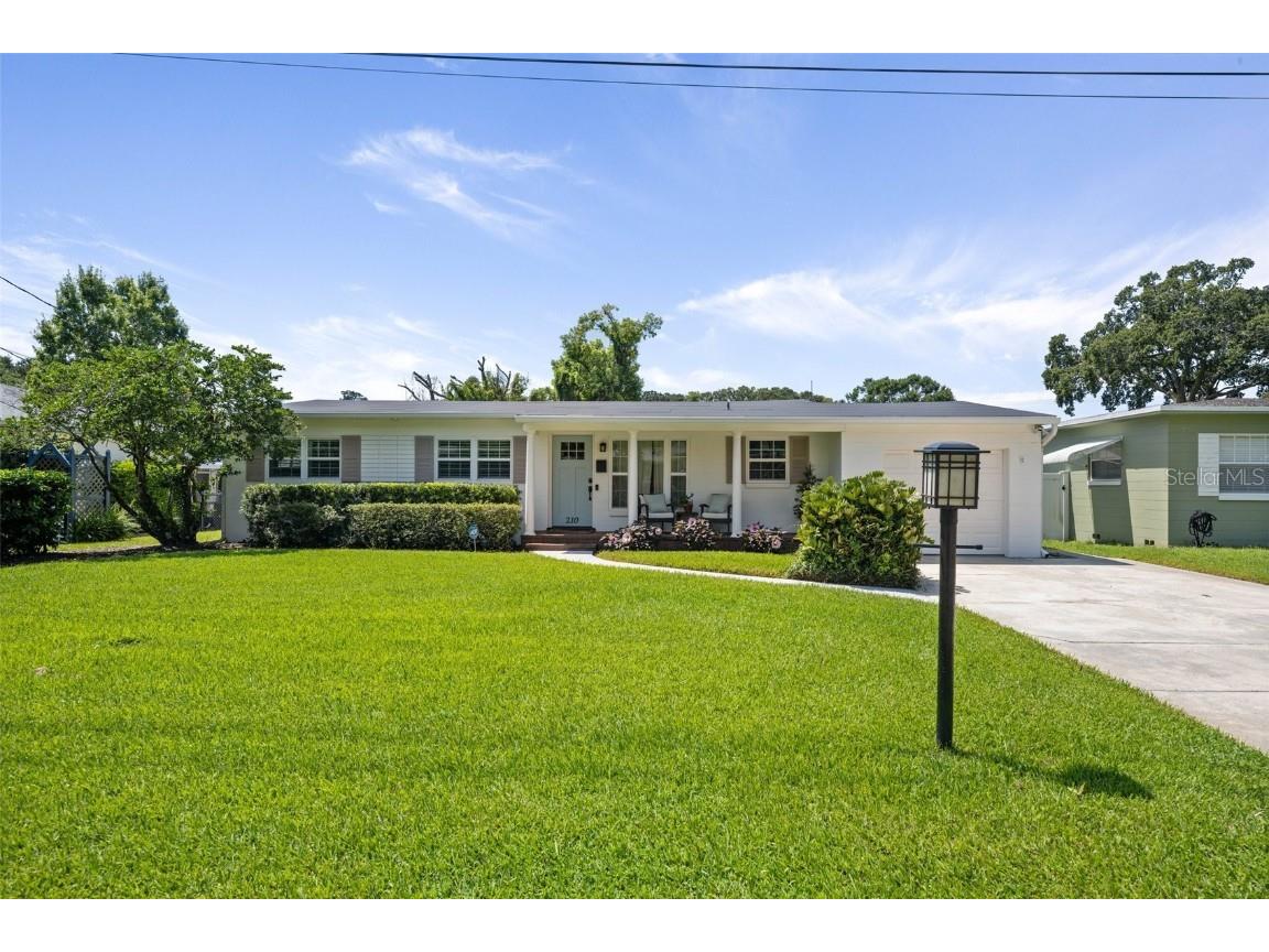 210 W Spruce Street Orlando FL 32804 O6132566 image1