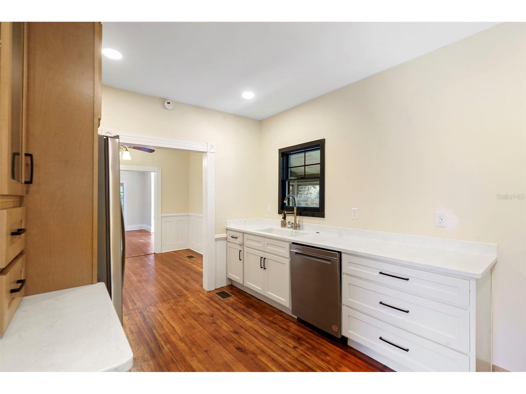 210 W University Avenue Deland FL 32720 V4945577 image16