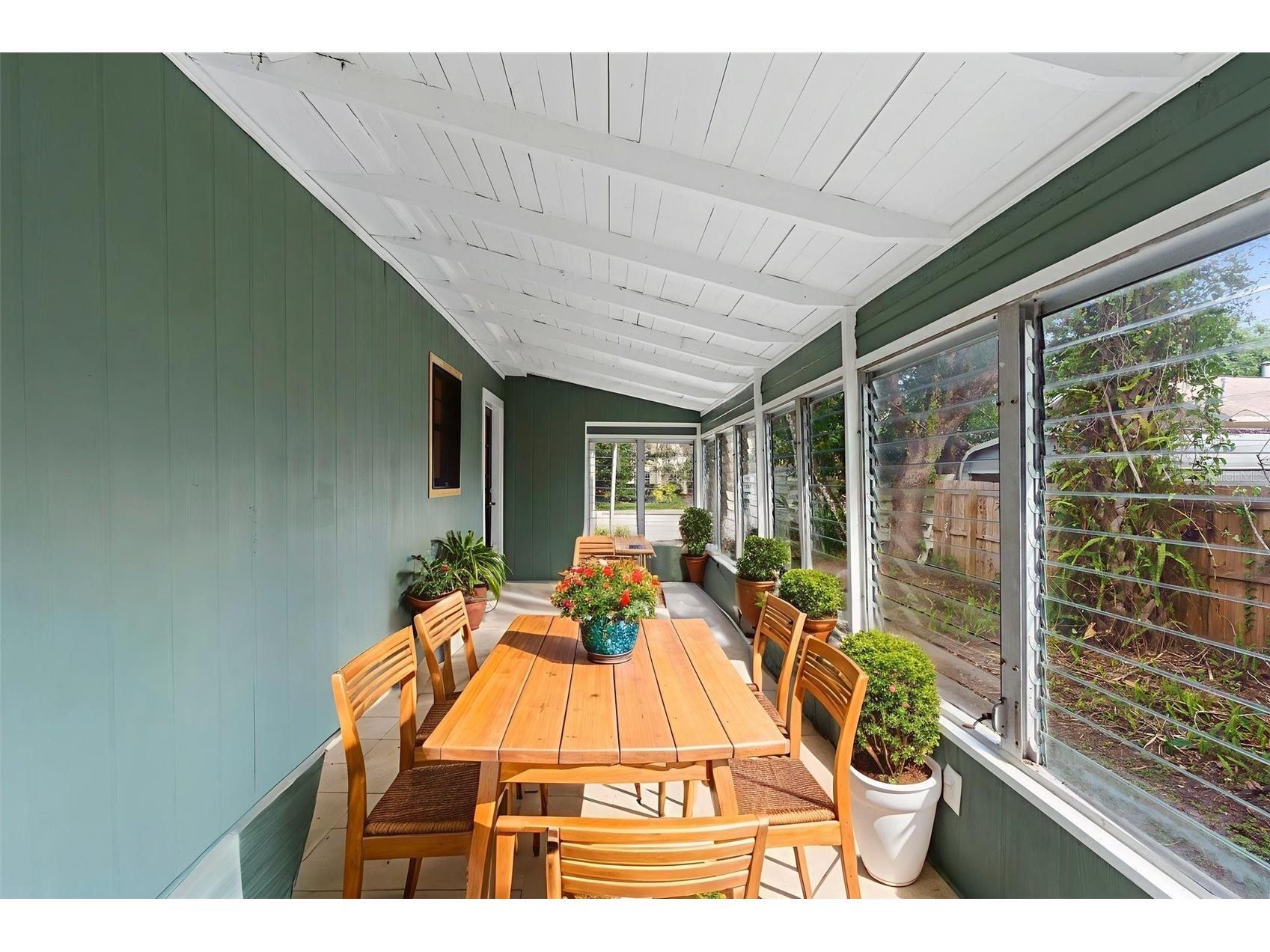 210 W University Avenue Deland FL 32720 V4945577 image17