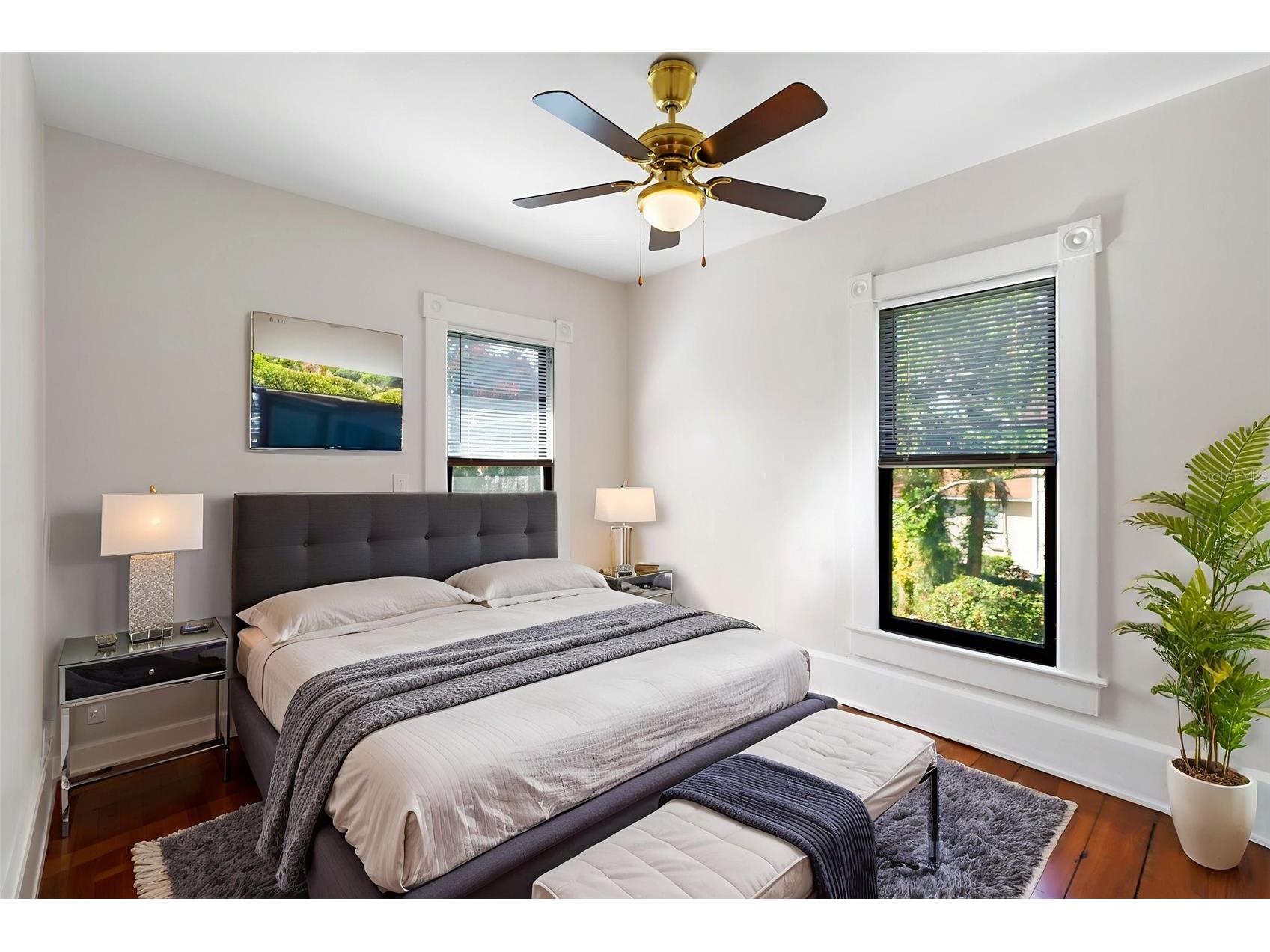 210 W University Avenue Deland FL 32720 V4945577 image25