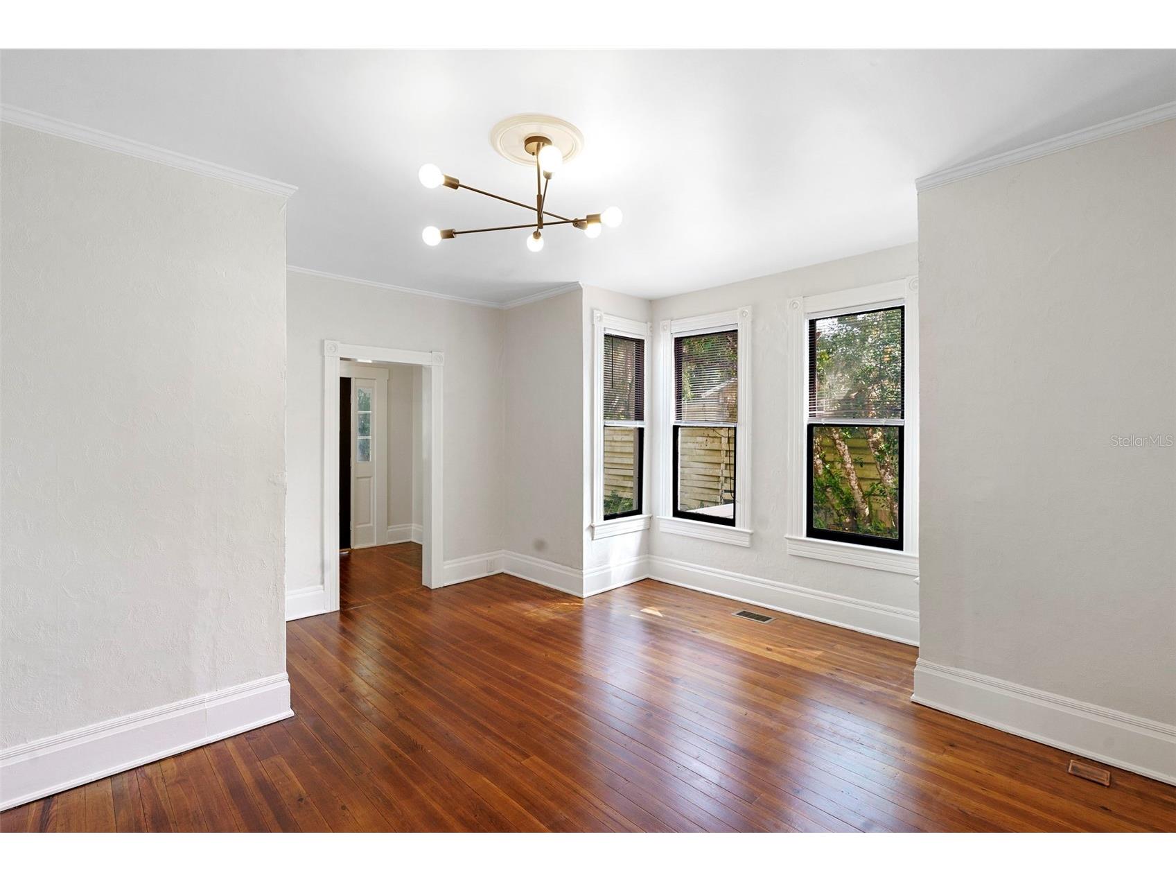 210 W University Avenue Deland FL 32720 V4945577 image7