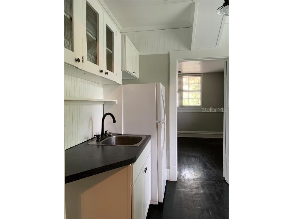 210 W Wisconsin Avenue #B Deland FL 32720 V4946357 image2