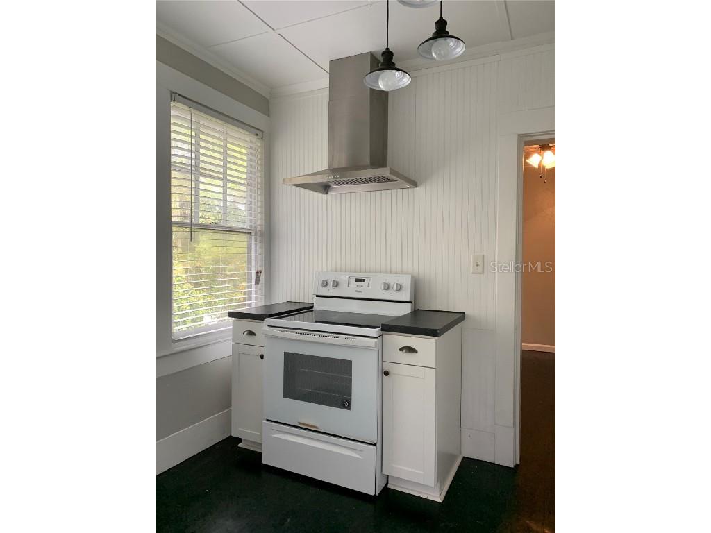 210 W Wisconsin Avenue #B Deland FL 32720 V4946357 image3