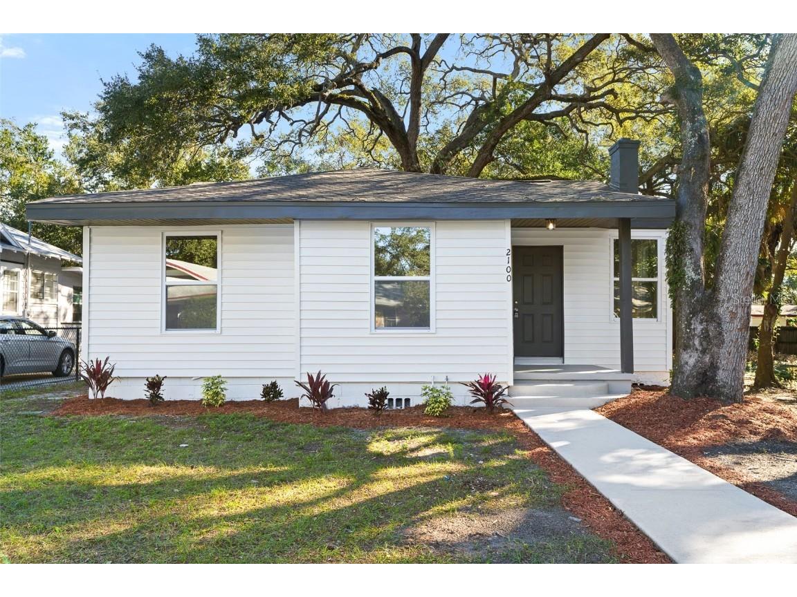 2100 11th Street S Saint Petersburg FL 33705 T3422018 image1