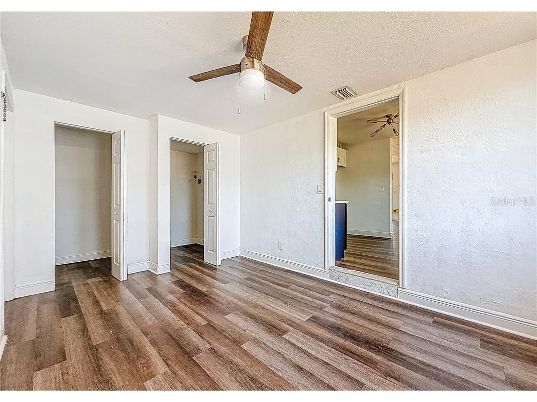 2100 28th Avenue N Saint Petersburg FL 33713 TB8449128 image16