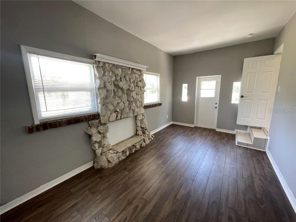 2100 47th Street N Saint Petersburg FL 33713 TB8415015 image15