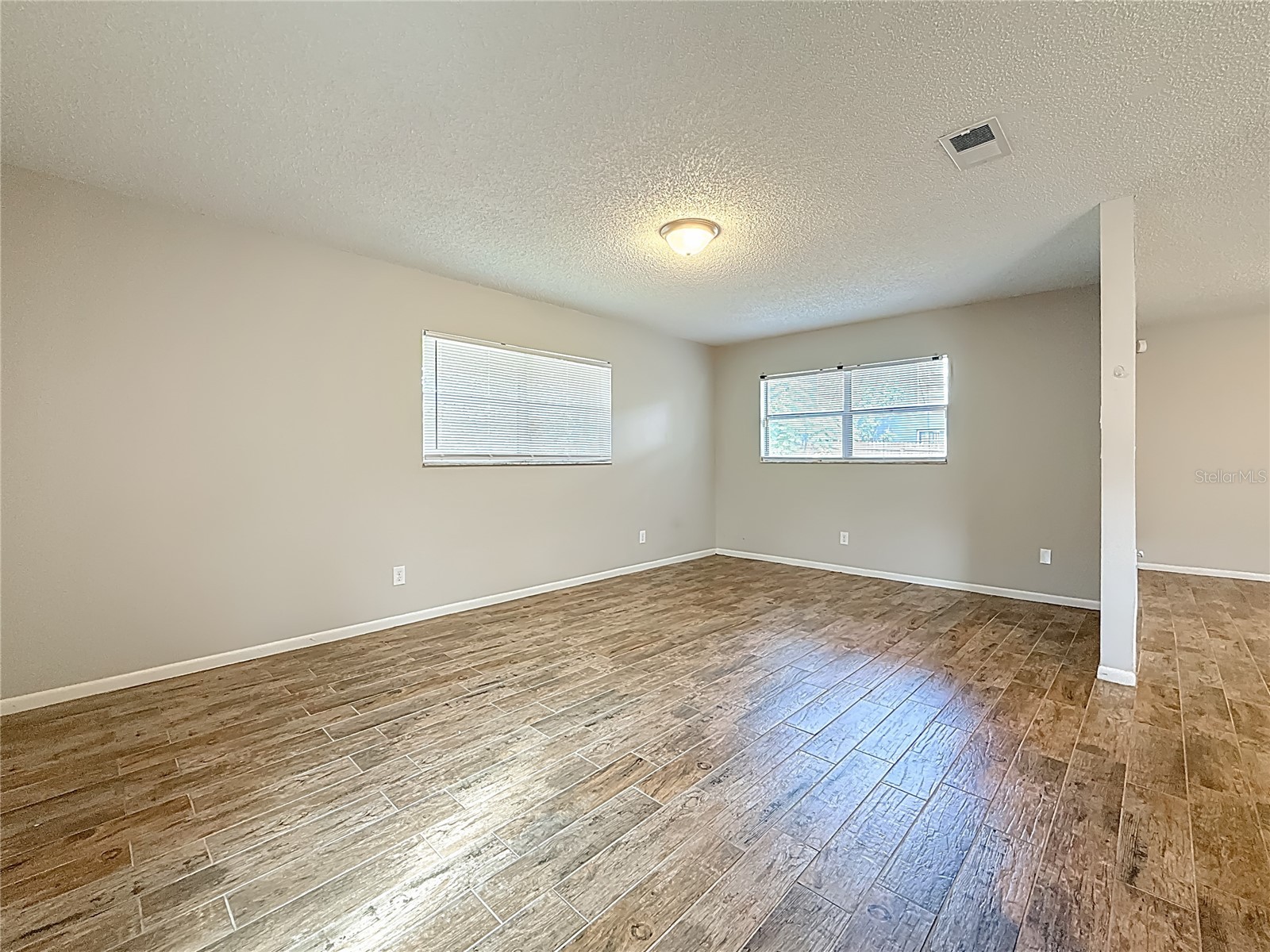 2100 58th Street N Saint Petersburg FL 33710 OM712139 image18