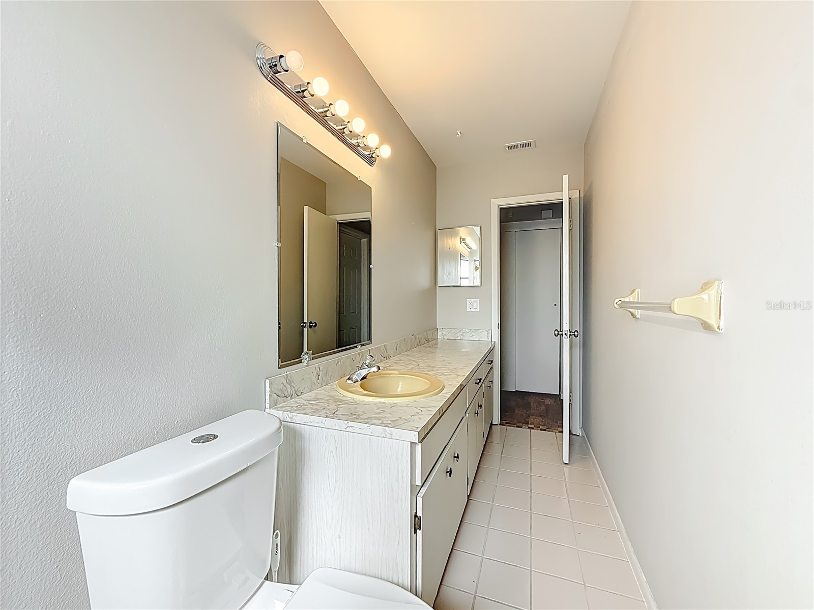 2100 58th Street N Saint Petersburg FL 33710 OM712139 image34