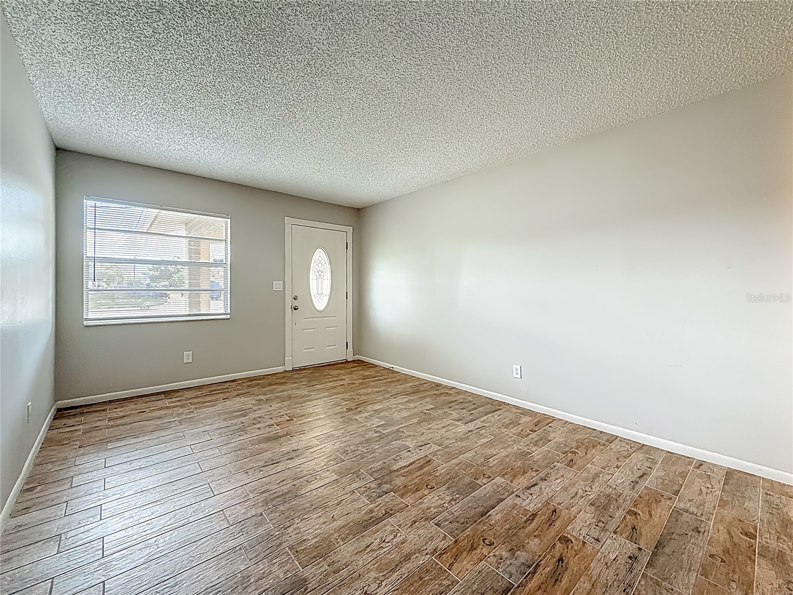 2100 58th Street N Saint Petersburg FL 33710 OM712139 image8