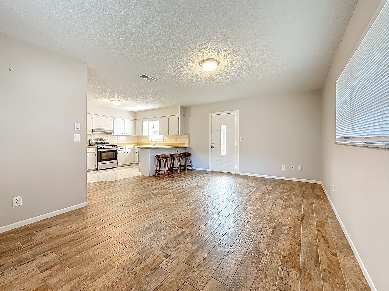 2100 58th Street N Saint Petersburg FL 33710 OM712139 image9