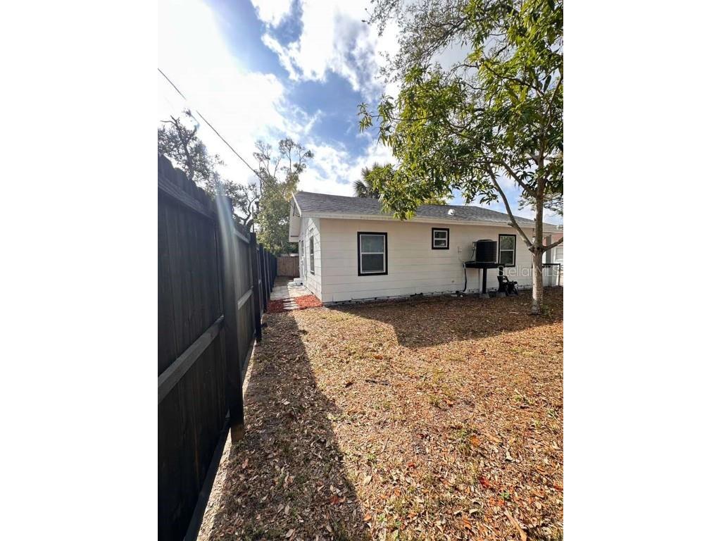 2100 Auburn Street S Saint Petersburg FL 33712 TB8453391 image10