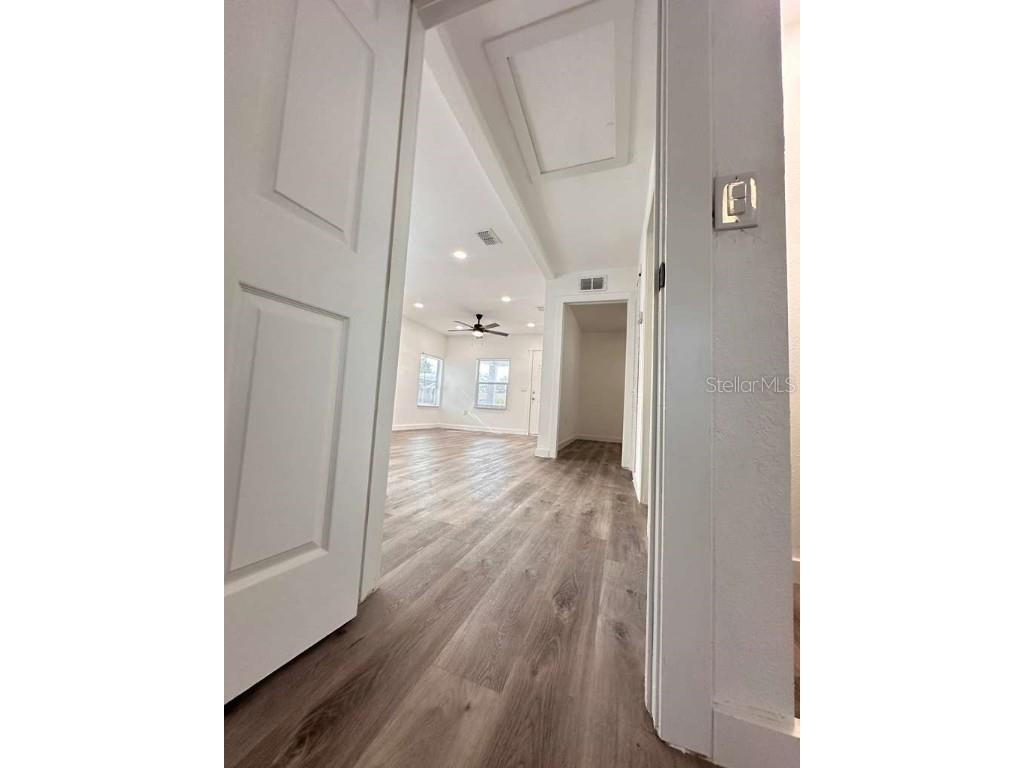 2100 Auburn Street S Saint Petersburg FL 33712 TB8453391 image32