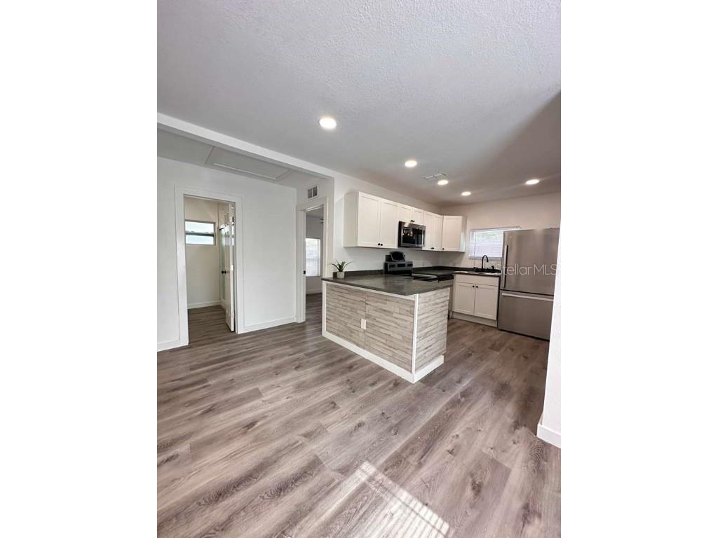 2100 Auburn Street S Saint Petersburg FL 33712 TB8453391 image37