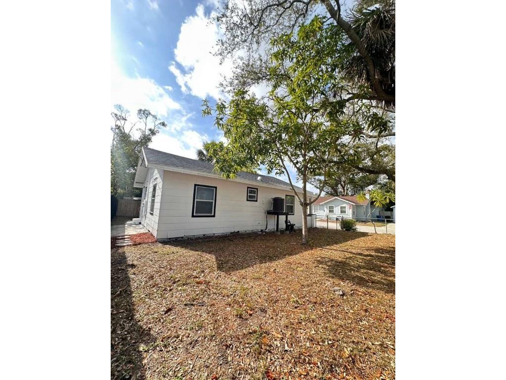 2100 Auburn Street S Saint Petersburg FL 33712 TB8453391 image5