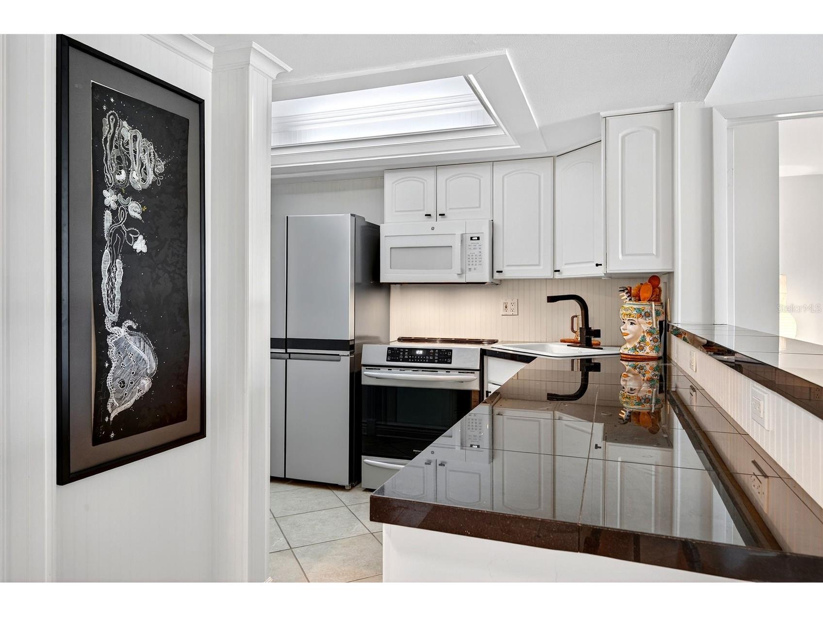 2100 Benjamin Franklin Drive #203 Sarasota FL 34236 A4671669 image16