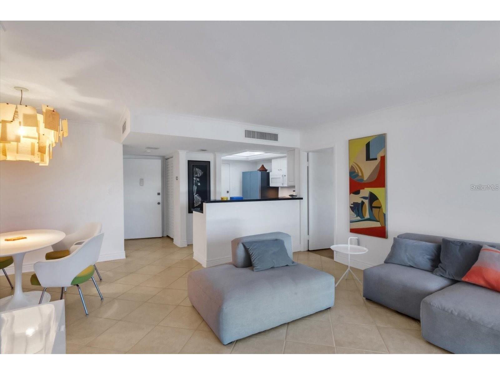 2100 Benjamin Franklin Drive #203 Sarasota FL 34236 A4688842 image17