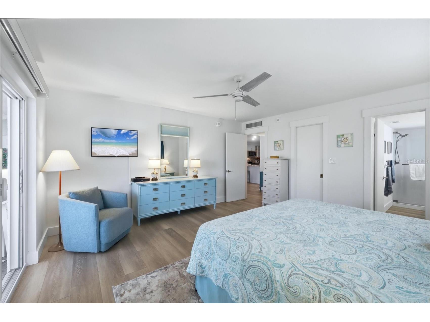 2100 Benjamin Franklin Drive #205 Sarasota FL 34236 A4690613 image20