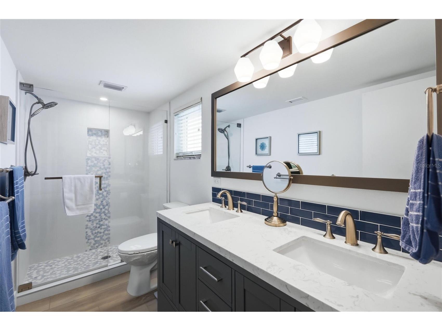 2100 Benjamin Franklin Drive #205 Sarasota FL 34236 A4690613 image21