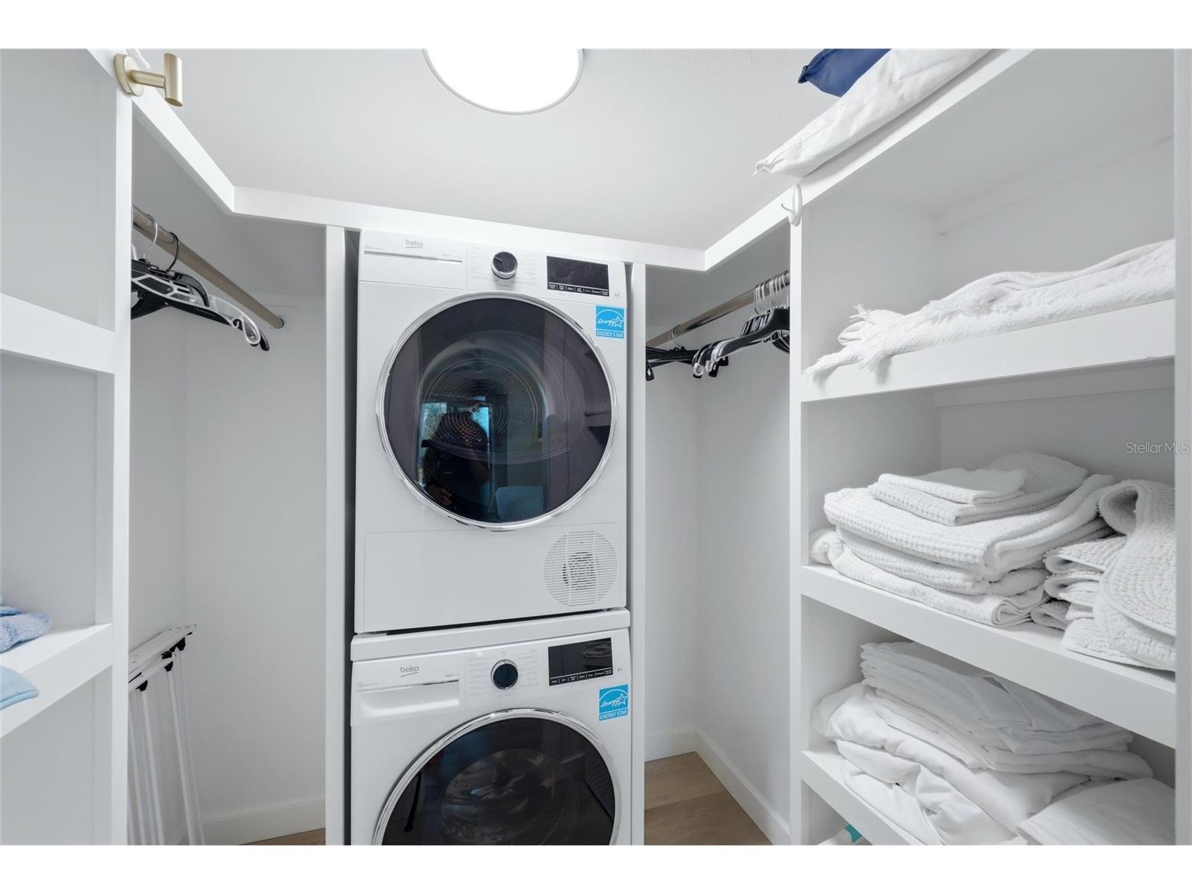 2100 Benjamin Franklin Drive #205 Sarasota FL 34236 A4690613 image25