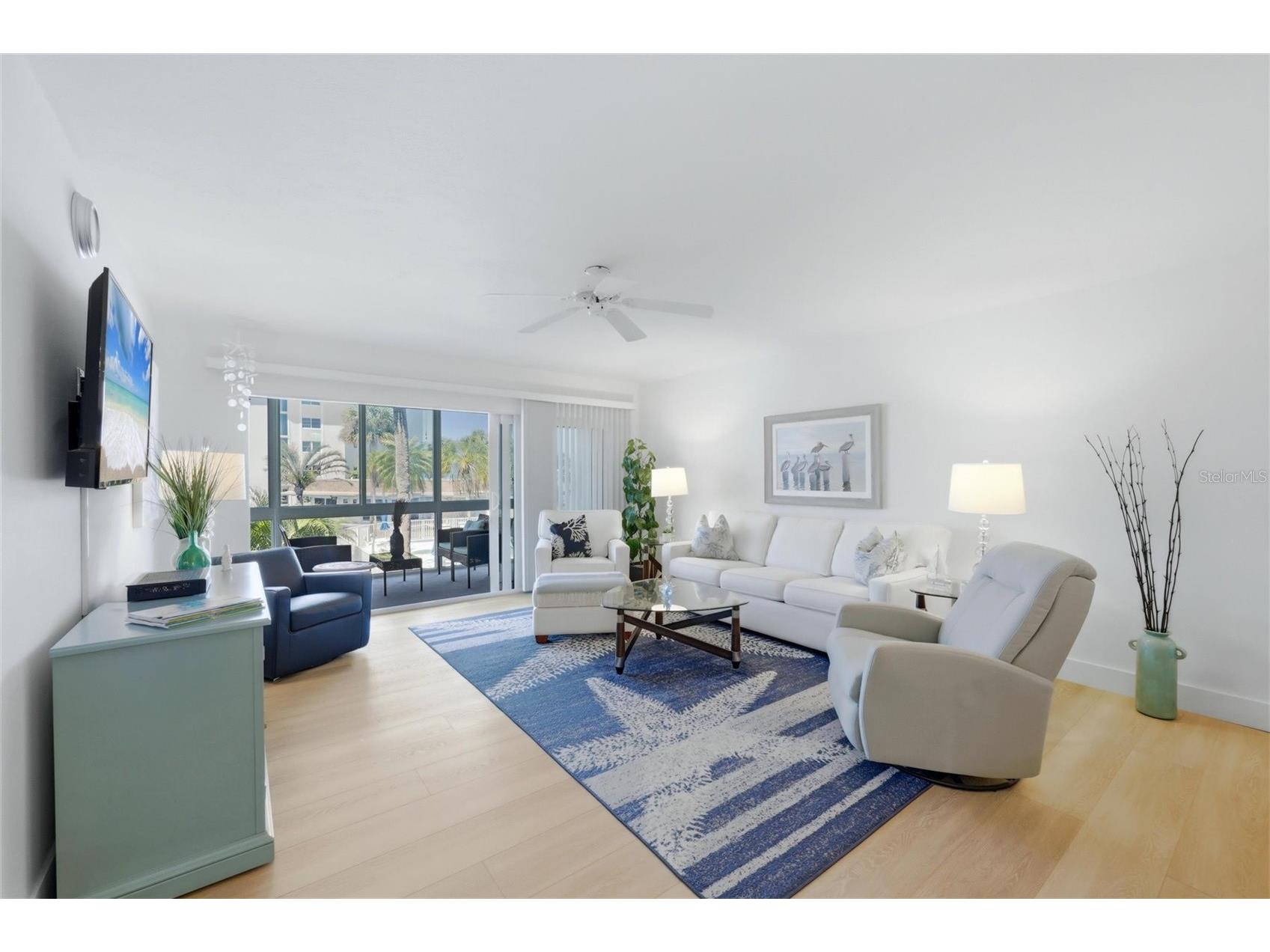 2100 Benjamin Franklin Drive #205 Sarasota FL 34236 A4690613 image7
