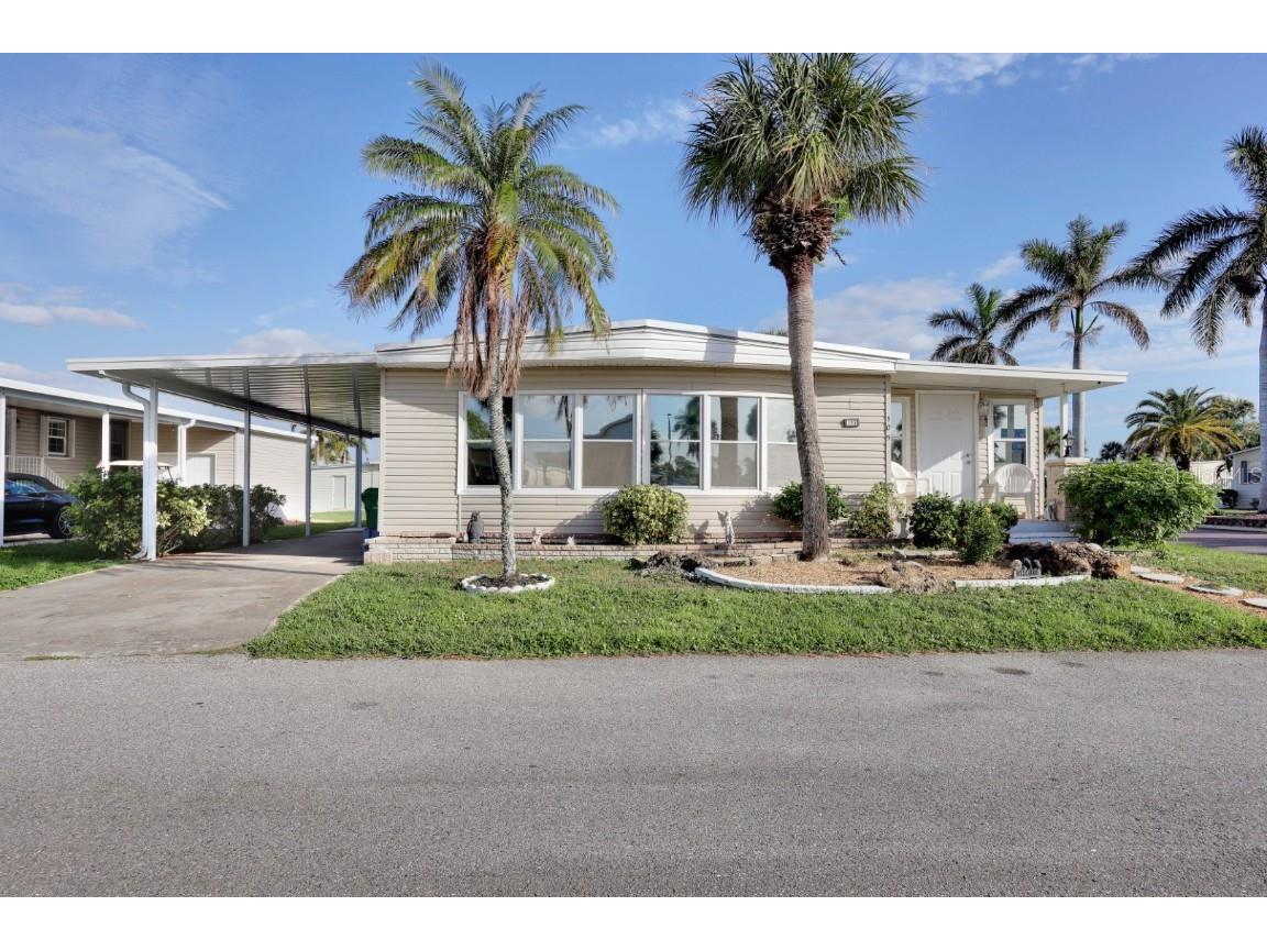 2100 Kings Highway #105 Port Charlotte FL 33980 C7500501 image1